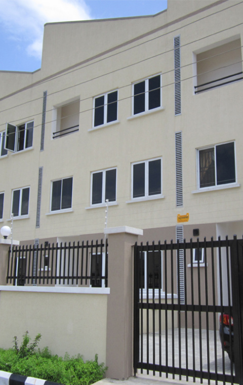 TERRACE HOUSES AT ONIRU - ORCHID TERRACE